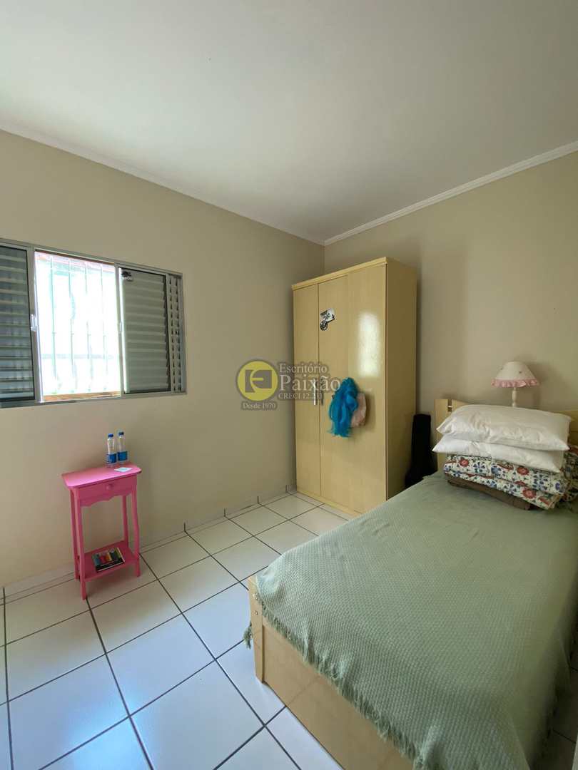 Casa à venda com 5 quartos, 250m² - Foto 8