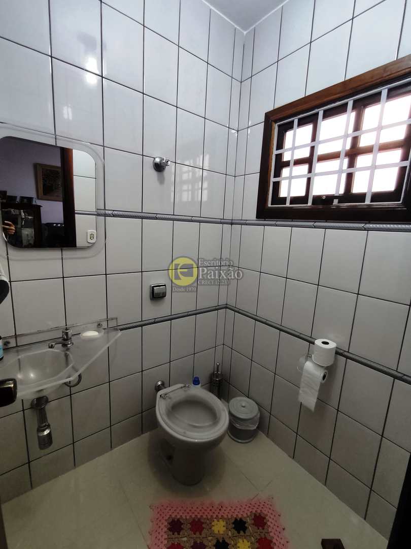 Sobrado à venda com 4 quartos, 200m² - Foto 6