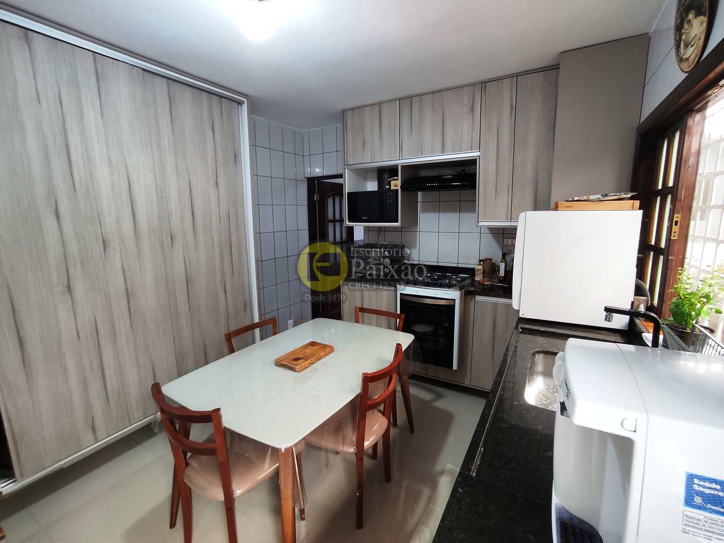 Sobrado à venda com 4 quartos, 200m² - Foto 8