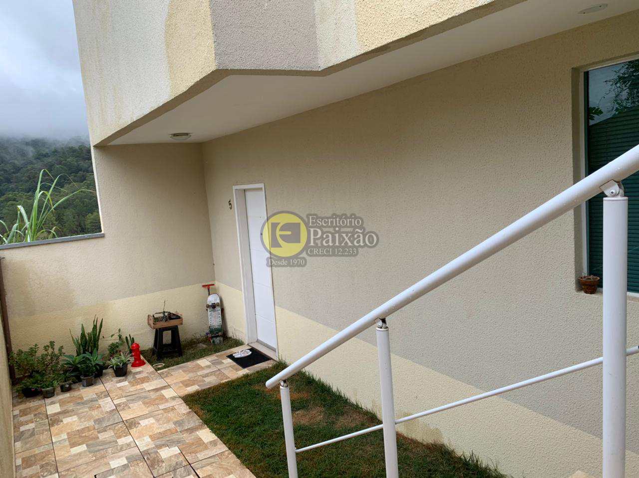 Sobrado à venda com 2 quartos, 97m² - Foto 1