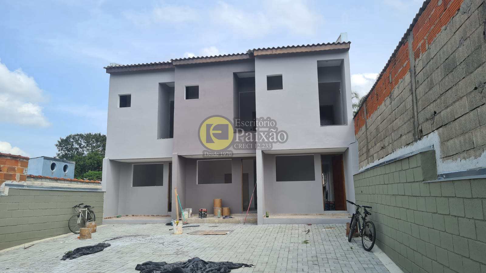 Sobrado à venda com 2 quartos, 80m² - Foto 1