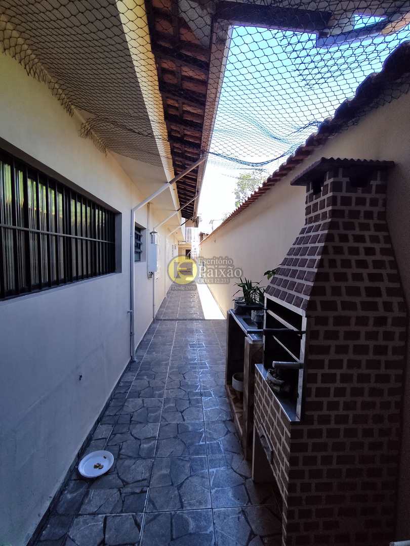 Casa à venda com 4 quartos, 500m² - Foto 14