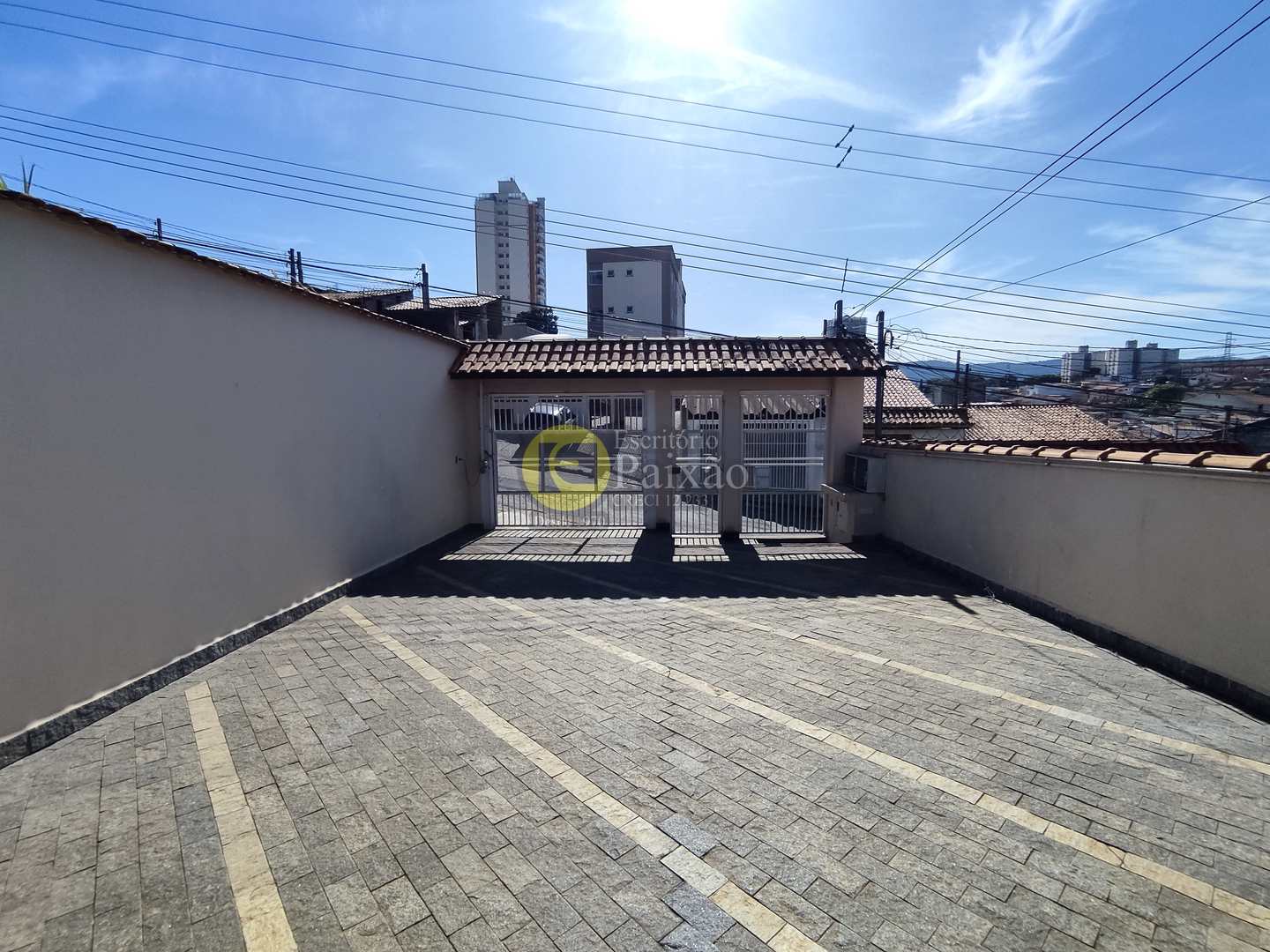 Casa à venda com 4 quartos, 500m² - Foto 3