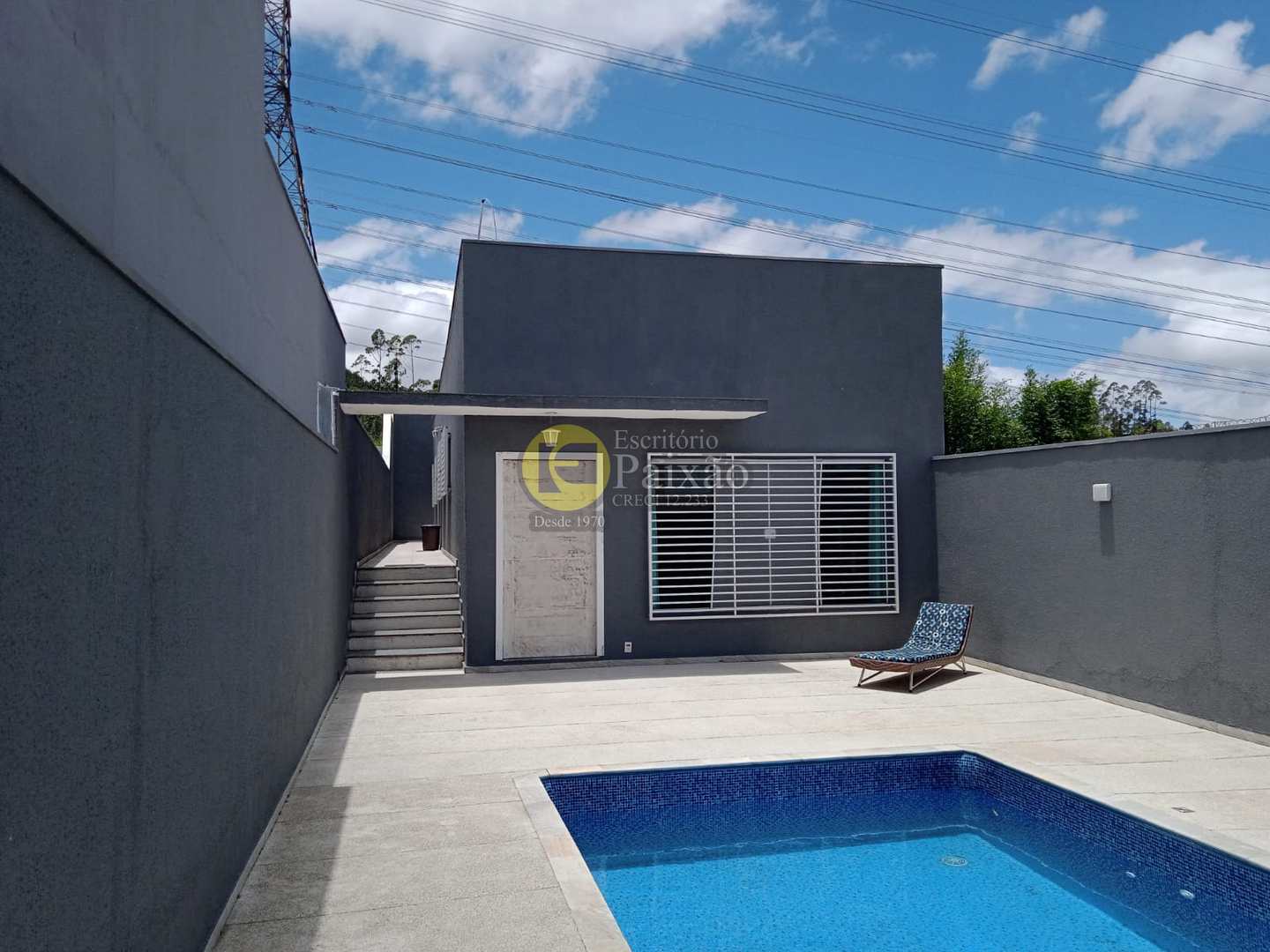 Casa à venda com 3 quartos, 352m² - Foto 4