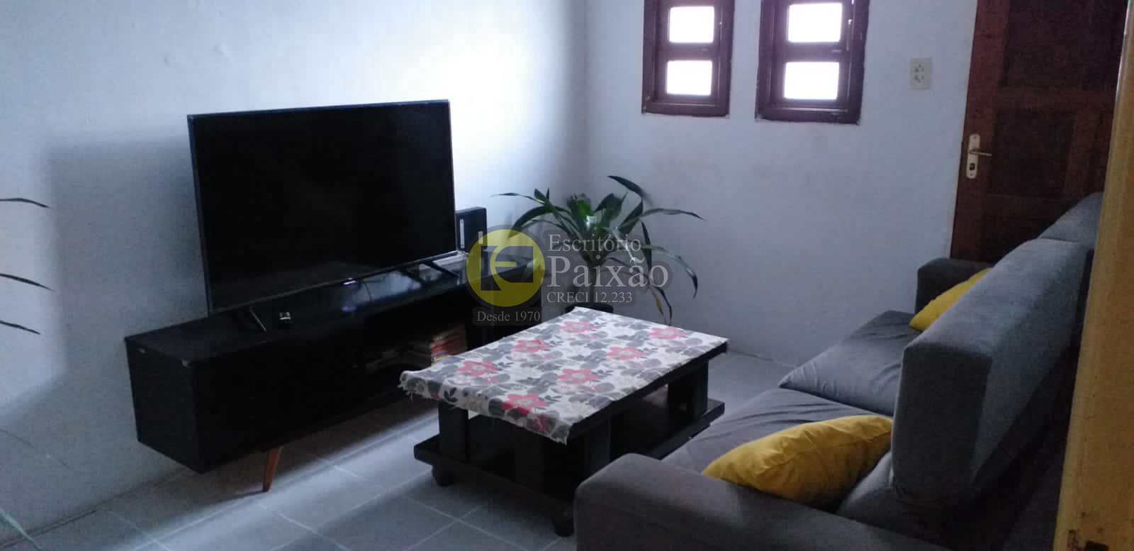 Casa à venda com 2 quartos, 150m² - Foto 1