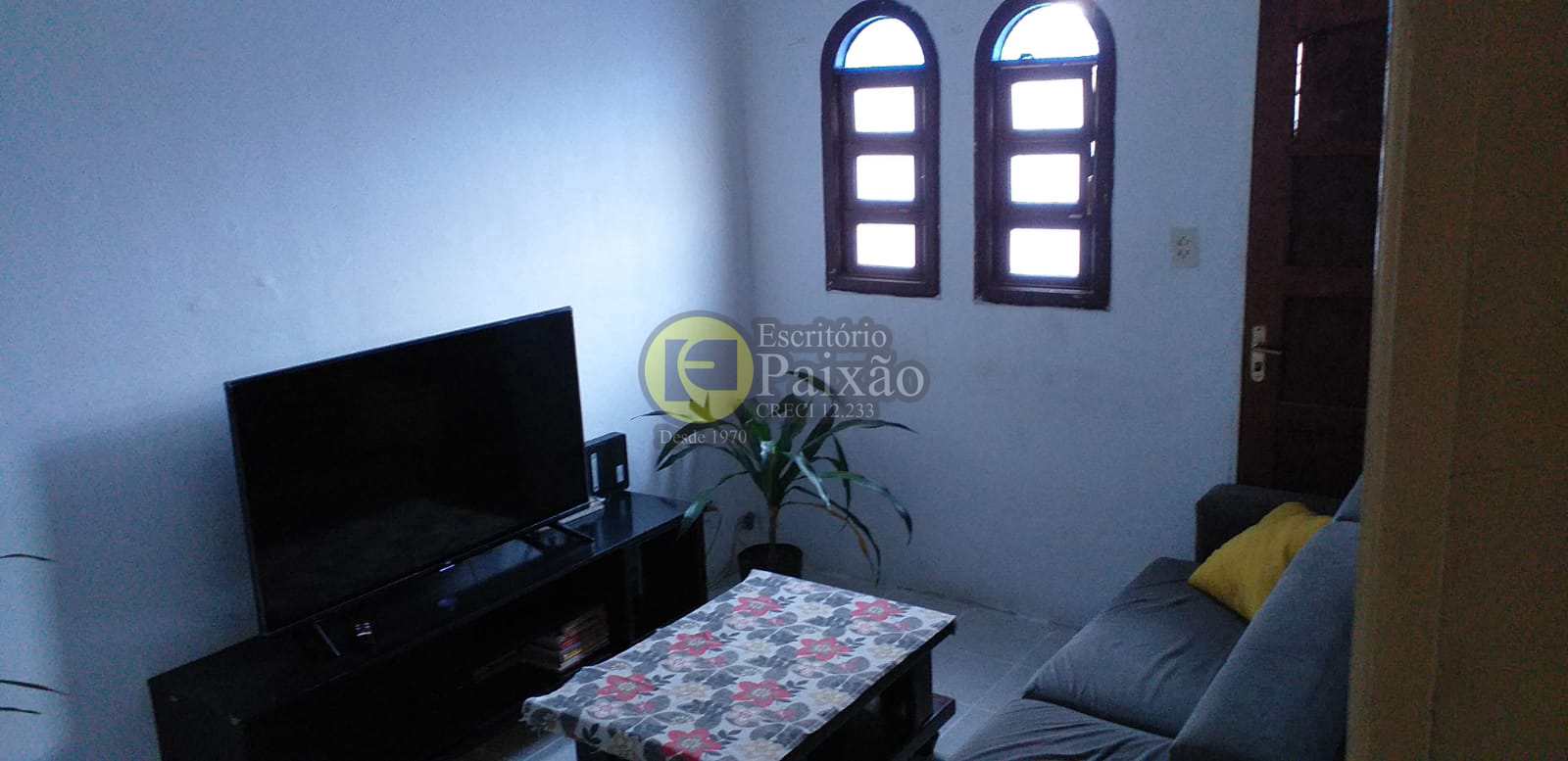 Casa à venda com 2 quartos, 150m² - Foto 2