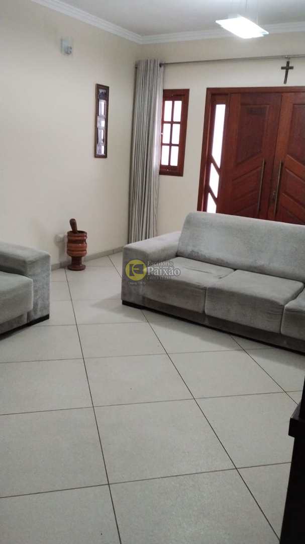 Sobrado à venda com 3 quartos, 300m² - Foto 4