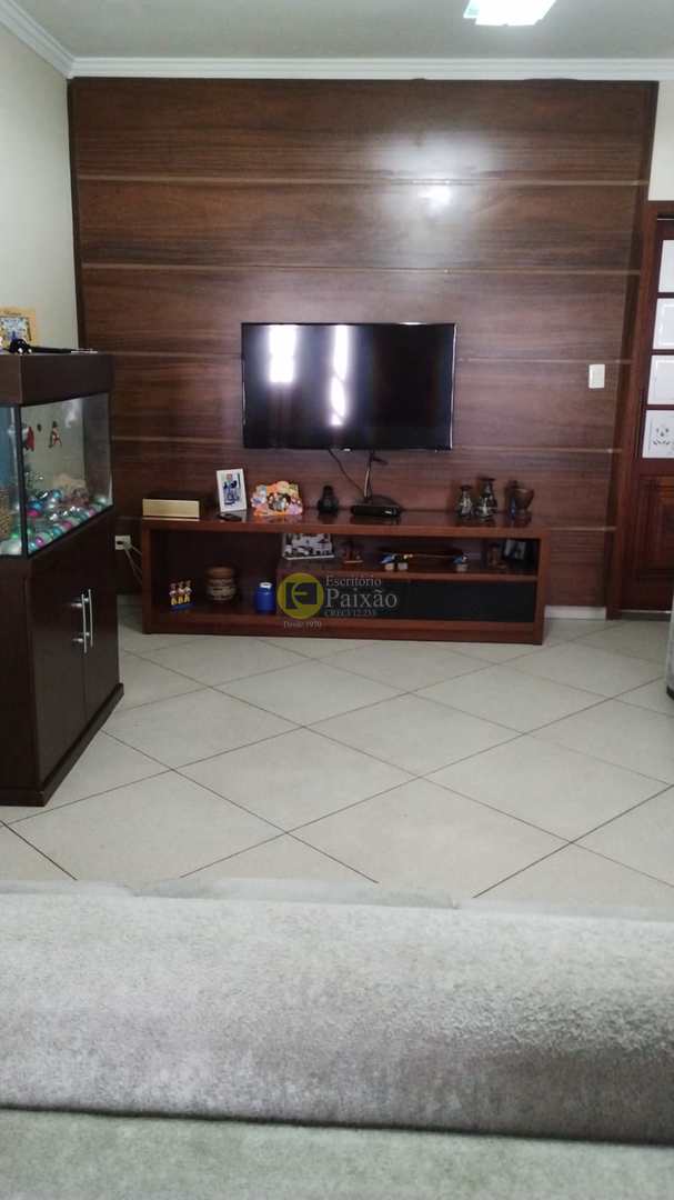 Sobrado à venda com 3 quartos, 300m² - Foto 5