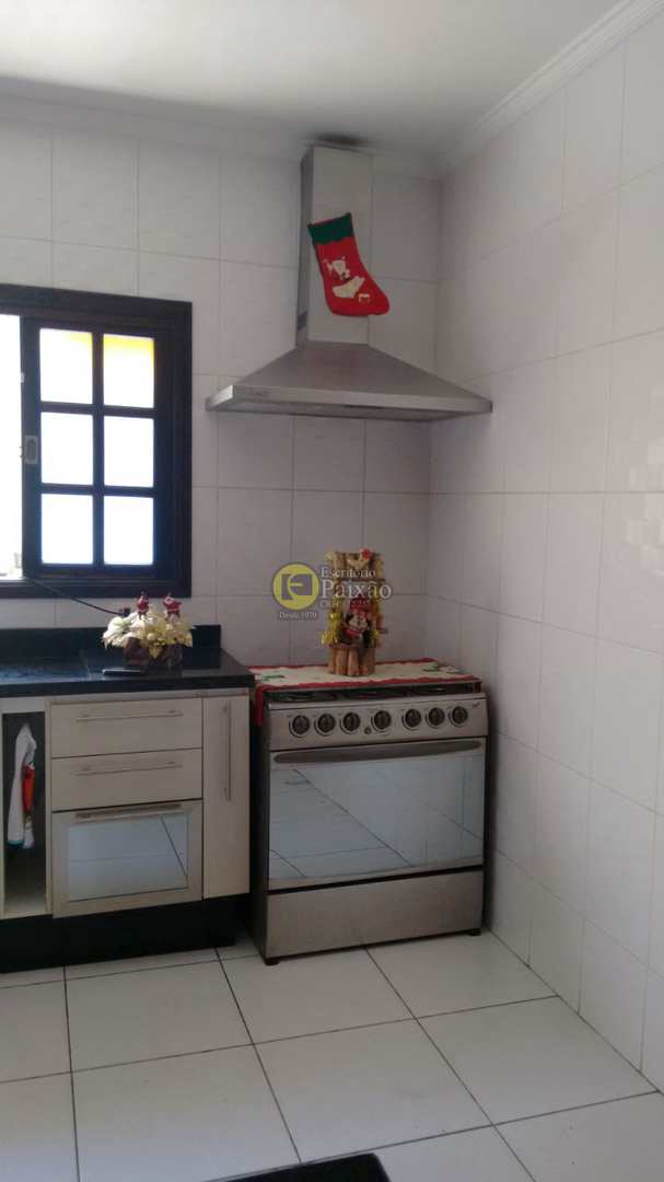 Sobrado à venda com 3 quartos, 300m² - Foto 9