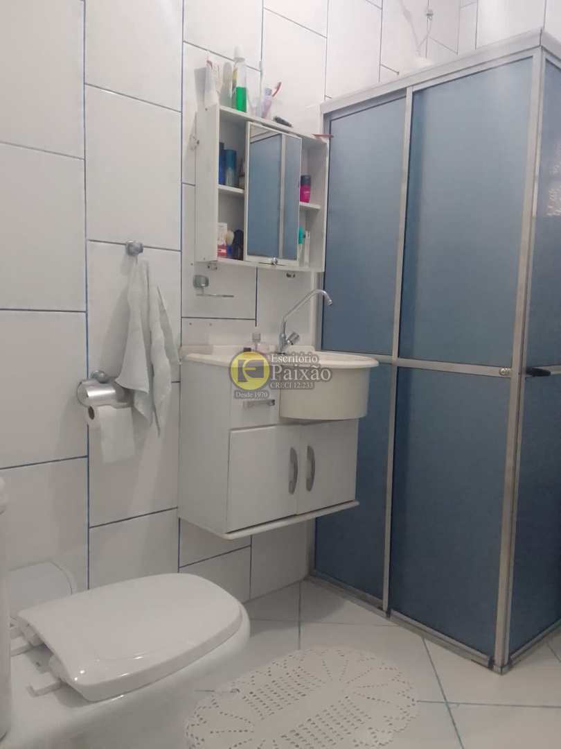 Casa à venda com 2 quartos, 150m² - Foto 16