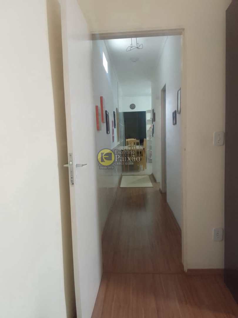 Casa à venda com 2 quartos, 150m² - Foto 12