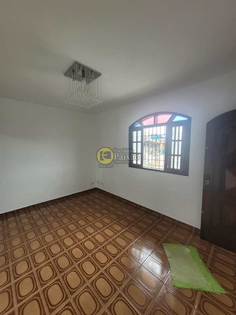 Sobrado para alugar com 2 quartos, 200m² - Foto 9