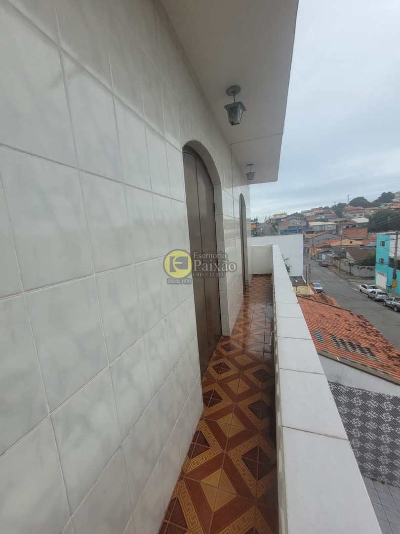 Sobrado para alugar com 2 quartos, 200m² - Foto 18