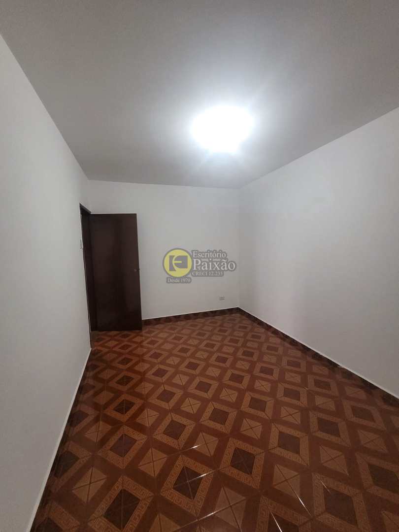 Sobrado para alugar com 2 quartos, 200m² - Foto 14