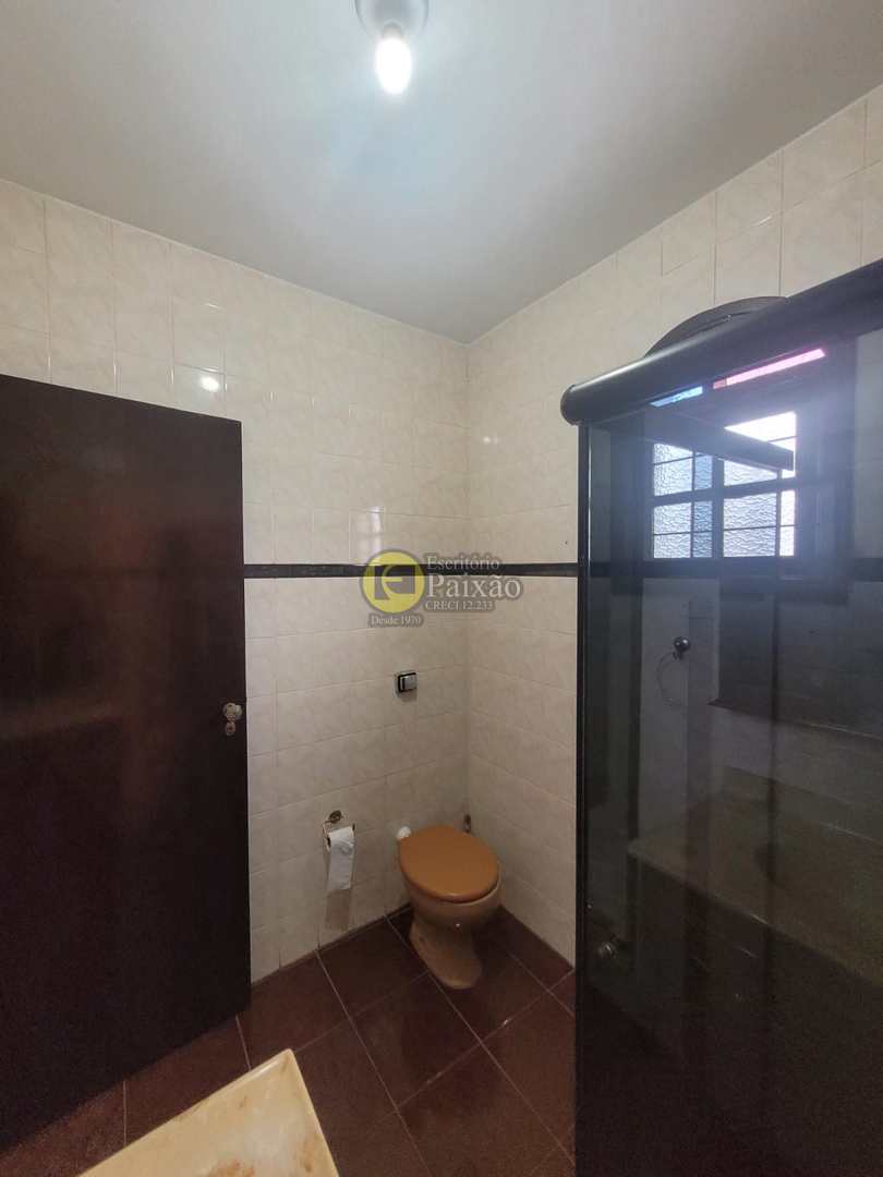 Sobrado para alugar com 2 quartos, 200m² - Foto 23