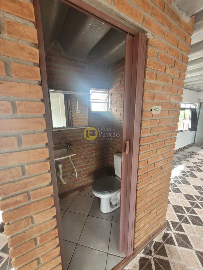 Sobrado para alugar com 2 quartos, 200m² - Foto 37