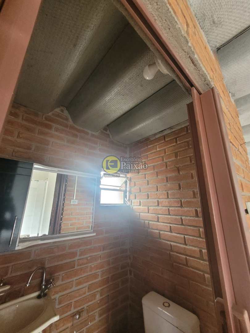 Sobrado para alugar com 2 quartos, 200m² - Foto 38