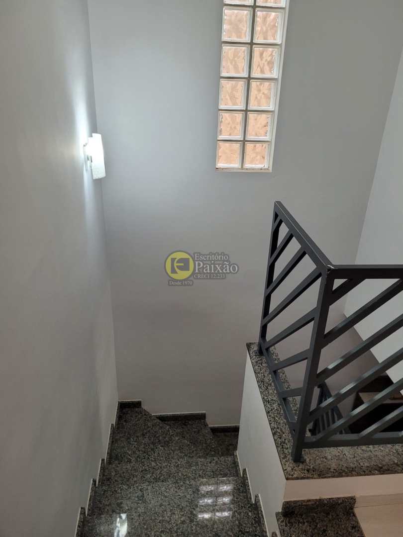 Sobrado à venda com 3 quartos, 150m² - Foto 15