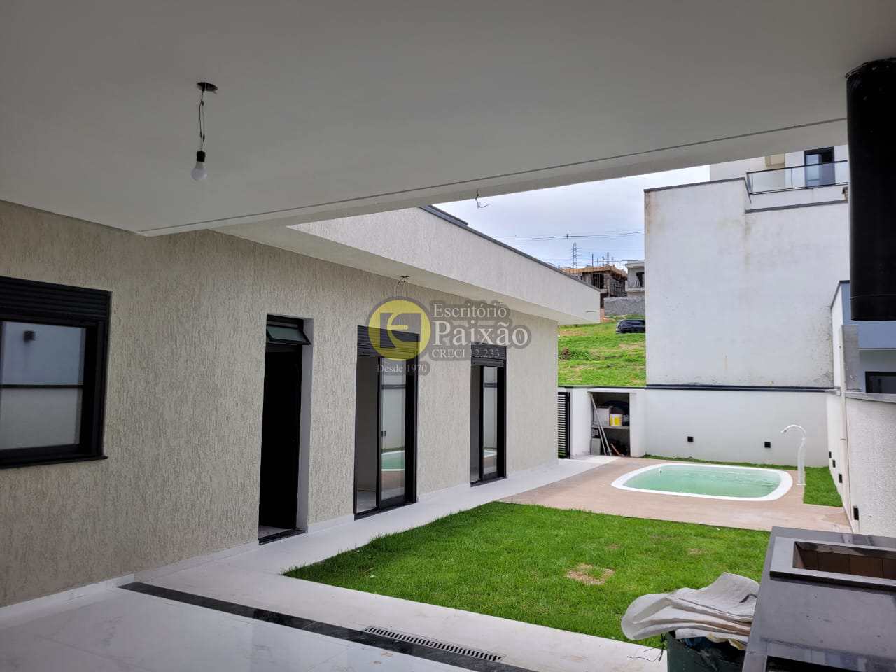 Casa de Condomínio à venda com 3 quartos, 320m² - Foto 15