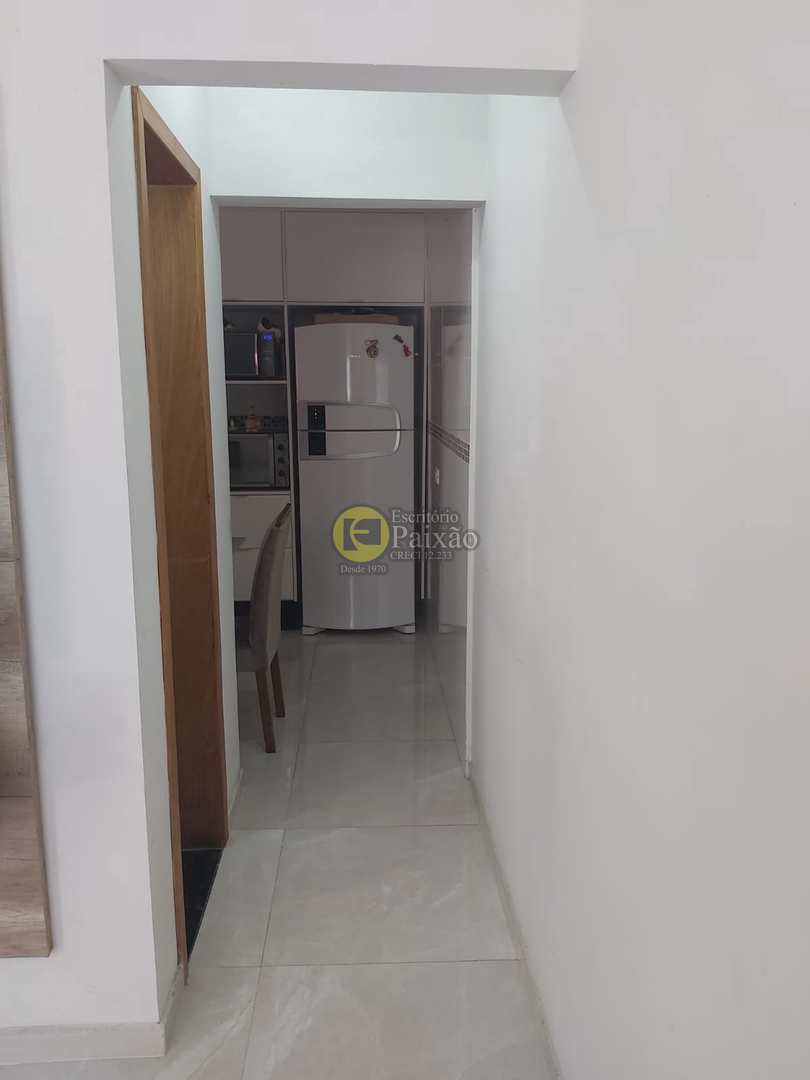 Sobrado à venda com 2 quartos, 98m² - Foto 13