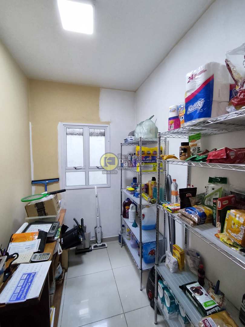 Sobrado à venda com 4 quartos, 500m² - Foto 11