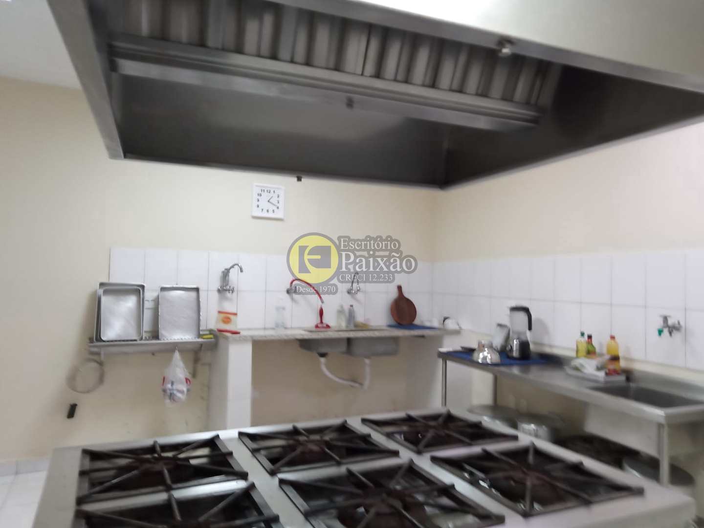 Sobrado à venda com 2 quartos, 281m² - Foto 12