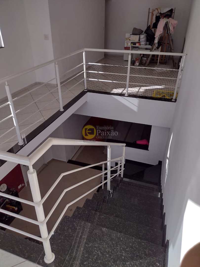 Sobrado à venda com 2 quartos, 250m² - Foto 56