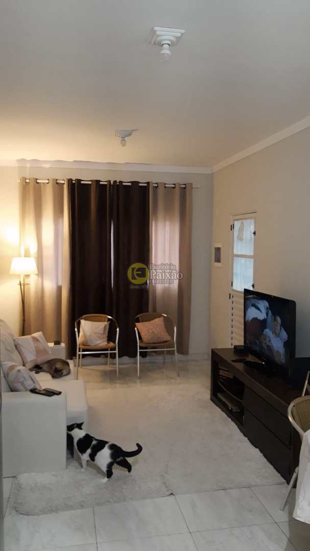 Apartamento à venda com 3 quartos, 76m² - Foto 2