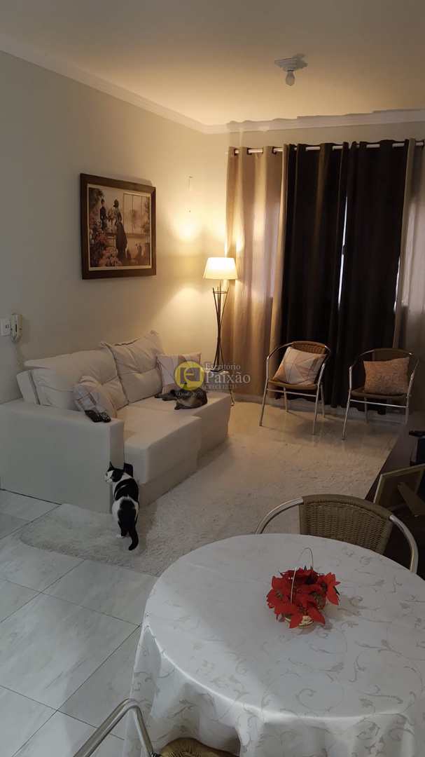 Apartamento à venda com 3 quartos, 76m² - Foto 1