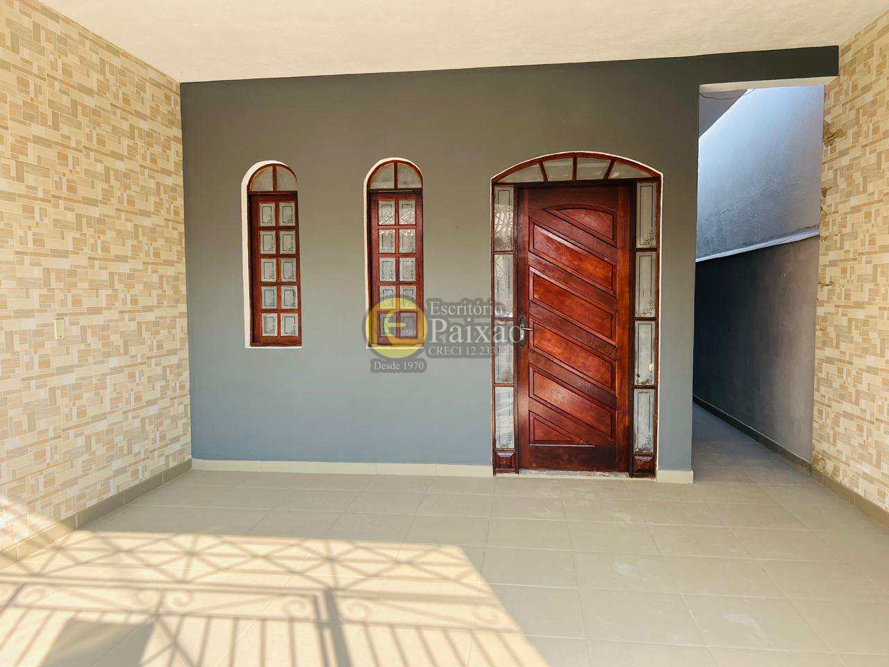 Casa à venda com 2 quartos, 125m² - Foto 2