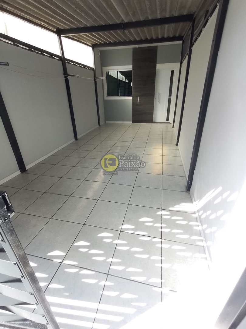 Sobrado à venda com 2 quartos, 72m² - Foto 1