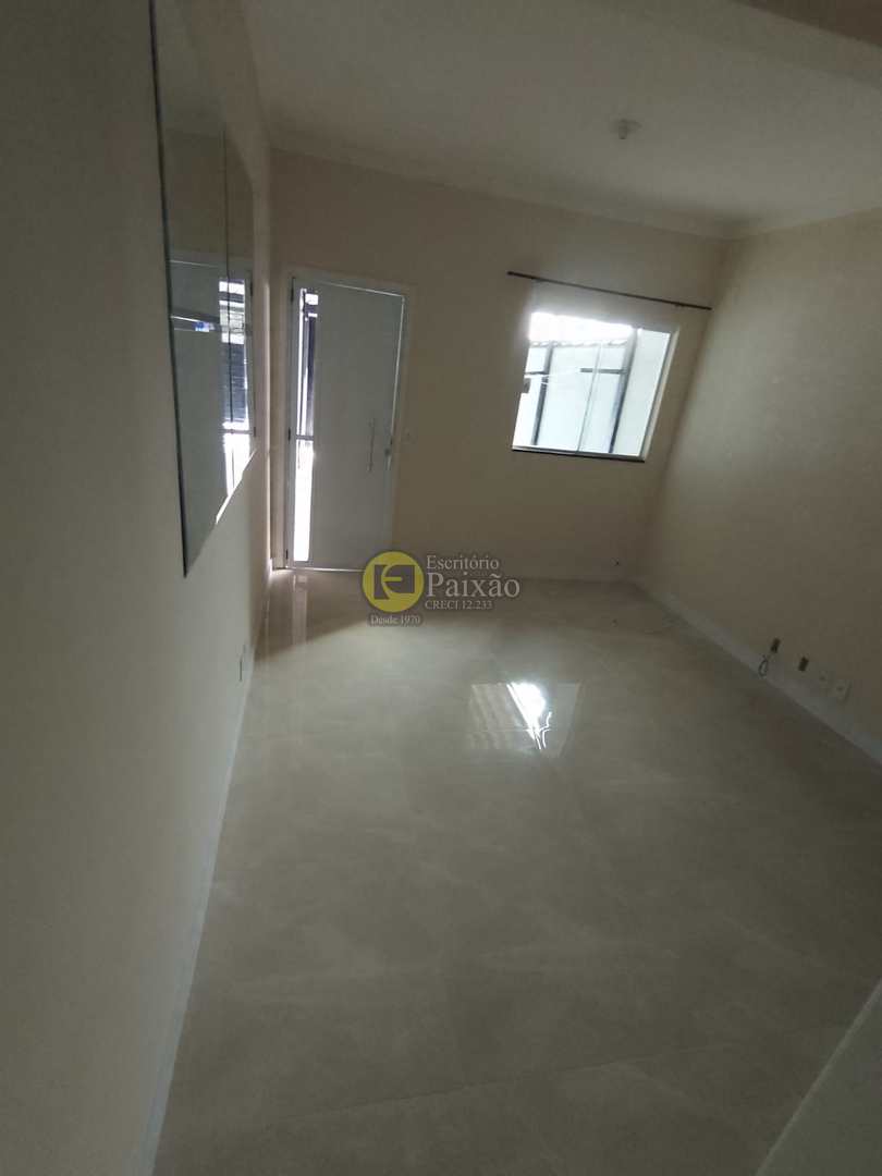 Sobrado à venda com 2 quartos, 72m² - Foto 4