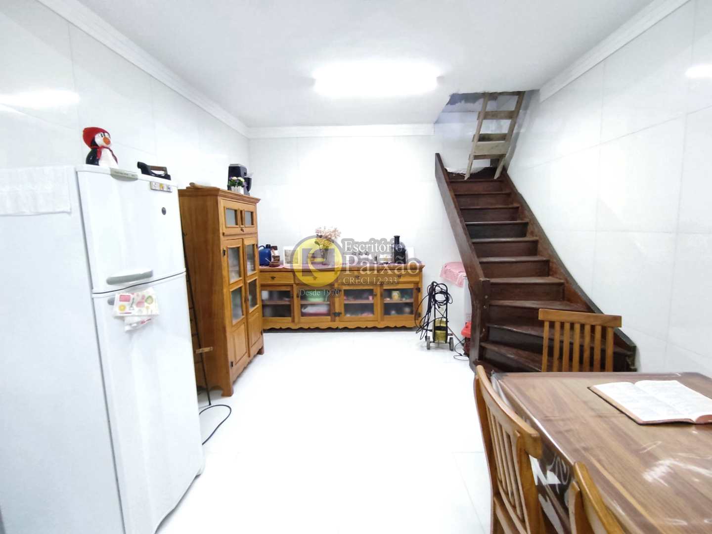 Casa à venda com 2 quartos, 150m² - Foto 4