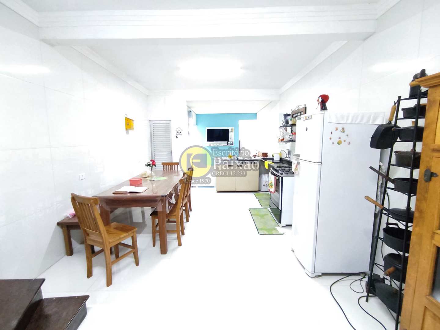 Casa à venda com 2 quartos, 150m² - Foto 1