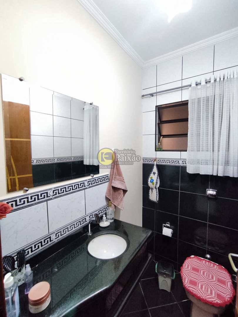 Sobrado à venda com 3 quartos, 238m² - Foto 5