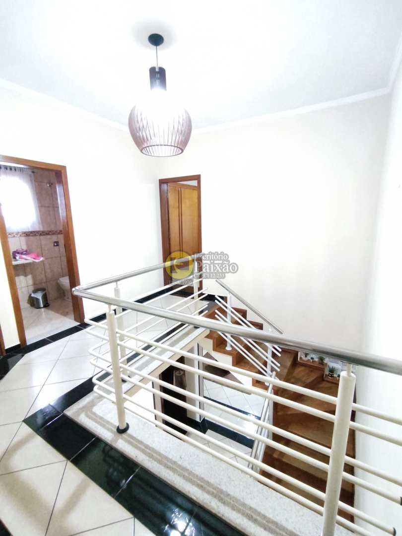 Sobrado à venda com 3 quartos, 238m² - Foto 28