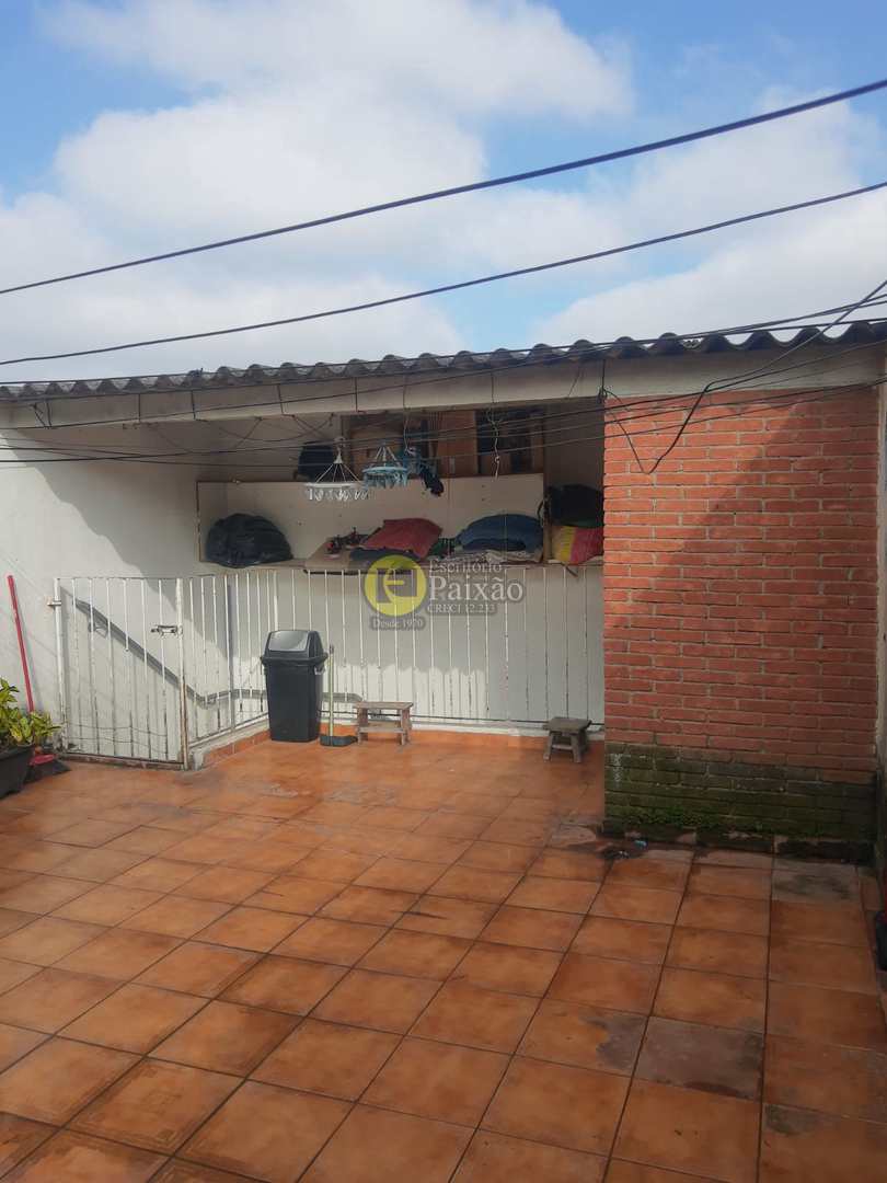 Casa à venda com 2 quartos, 150m² - Foto 18