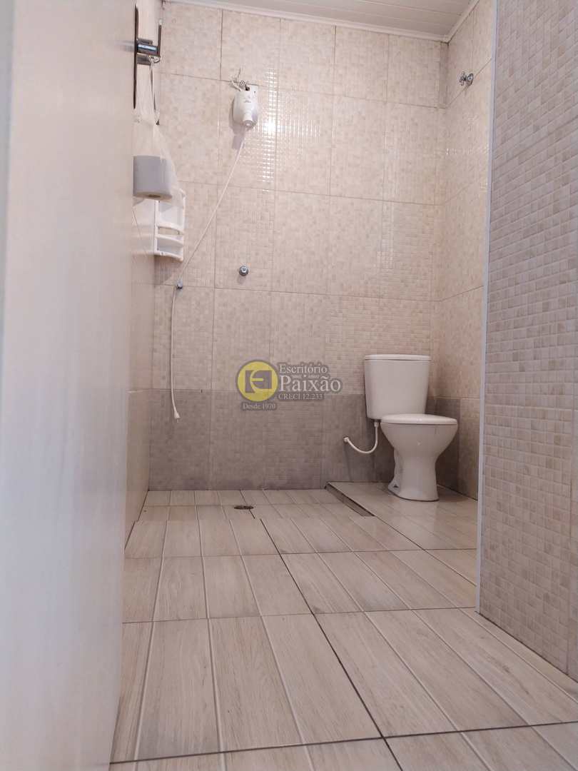 Casa à venda com 2 quartos, 175m² - Foto 22