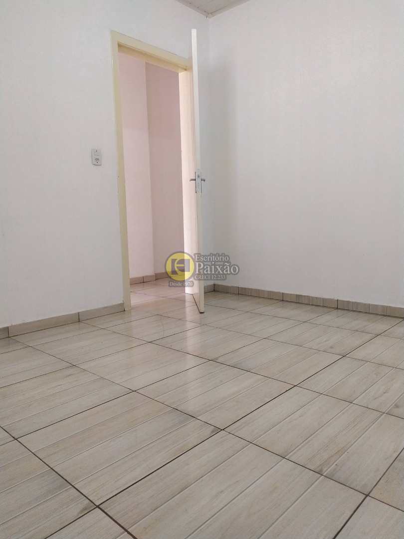 Casa à venda com 2 quartos, 175m² - Foto 10