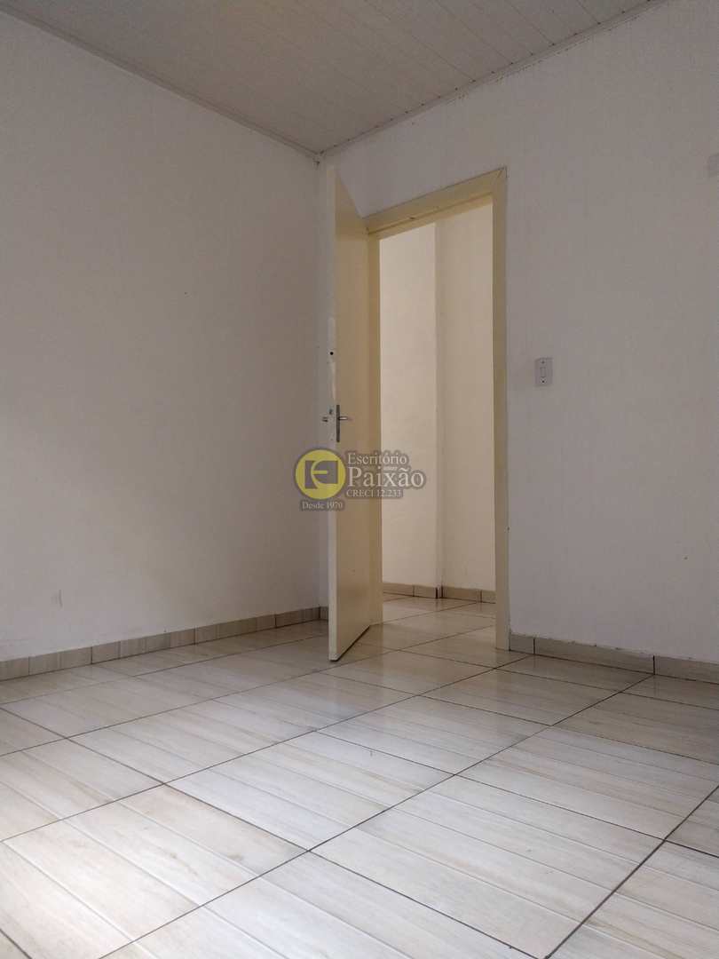 Casa à venda com 2 quartos, 175m² - Foto 17