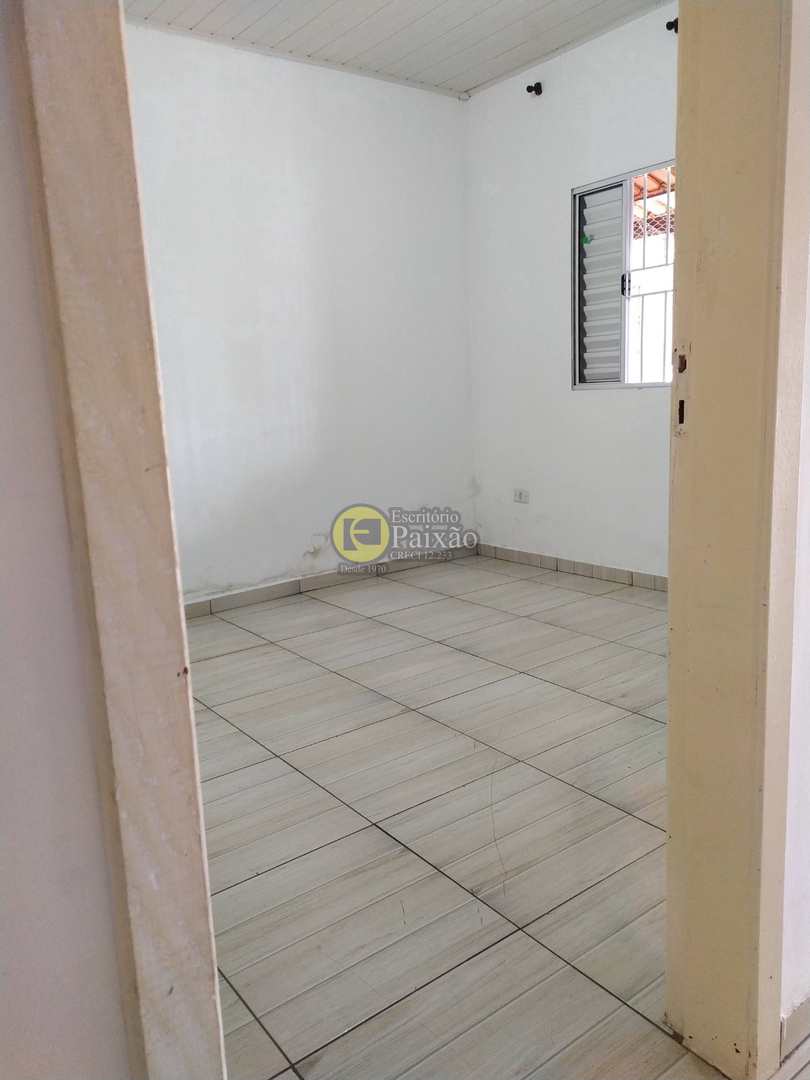 Casa à venda com 2 quartos, 175m² - Foto 12