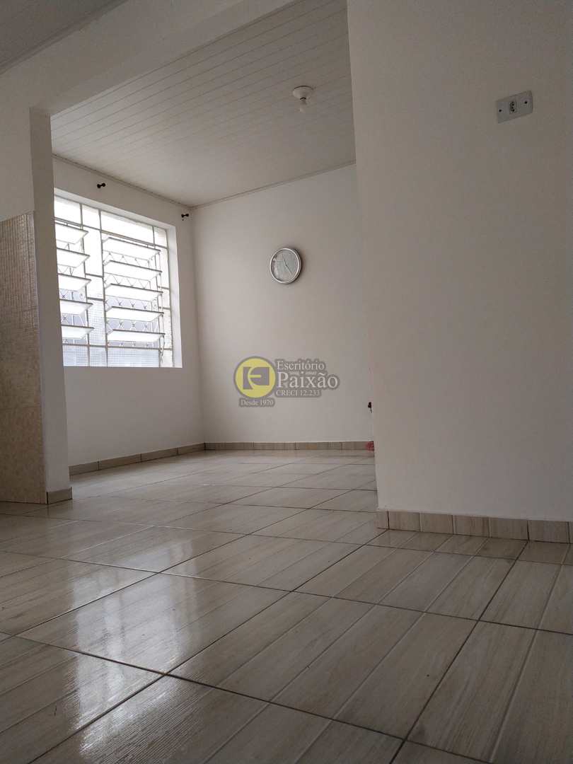 Casa à venda com 2 quartos, 175m² - Foto 9