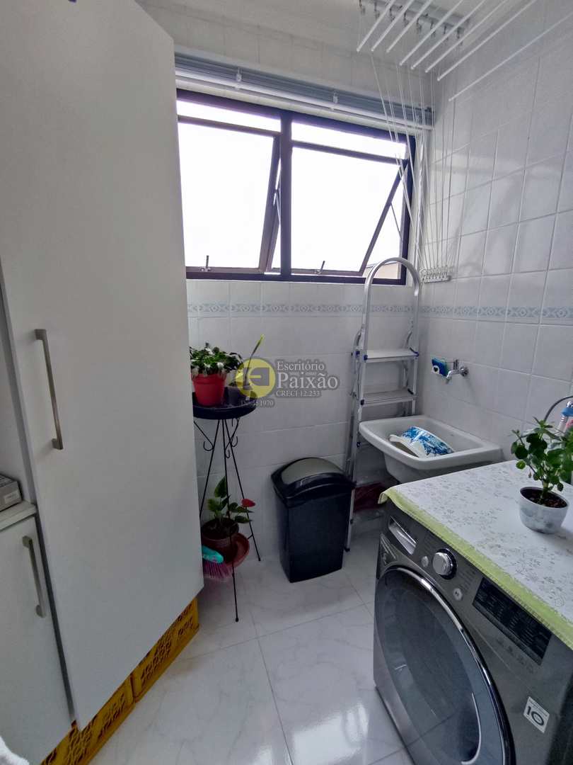 Apartamento à venda com 3 quartos, 87m² - Foto 15