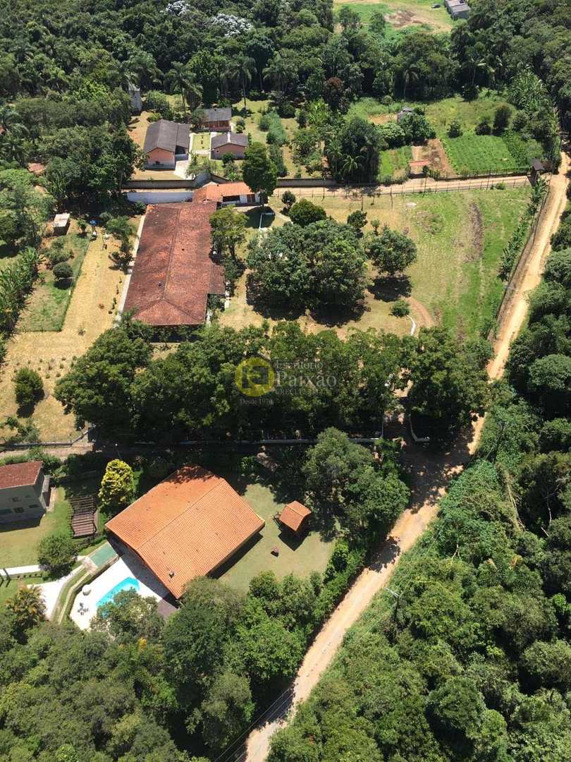 Fazenda à venda com 5 quartos, 10000m² - Foto 3