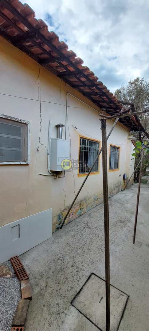 Casa à venda com 3 quartos, 300m² - Foto 11