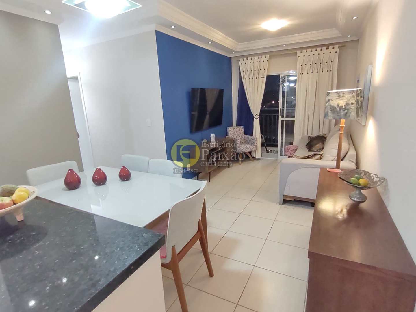 Apartamento à venda com 3 quartos, 79m² - Foto 1