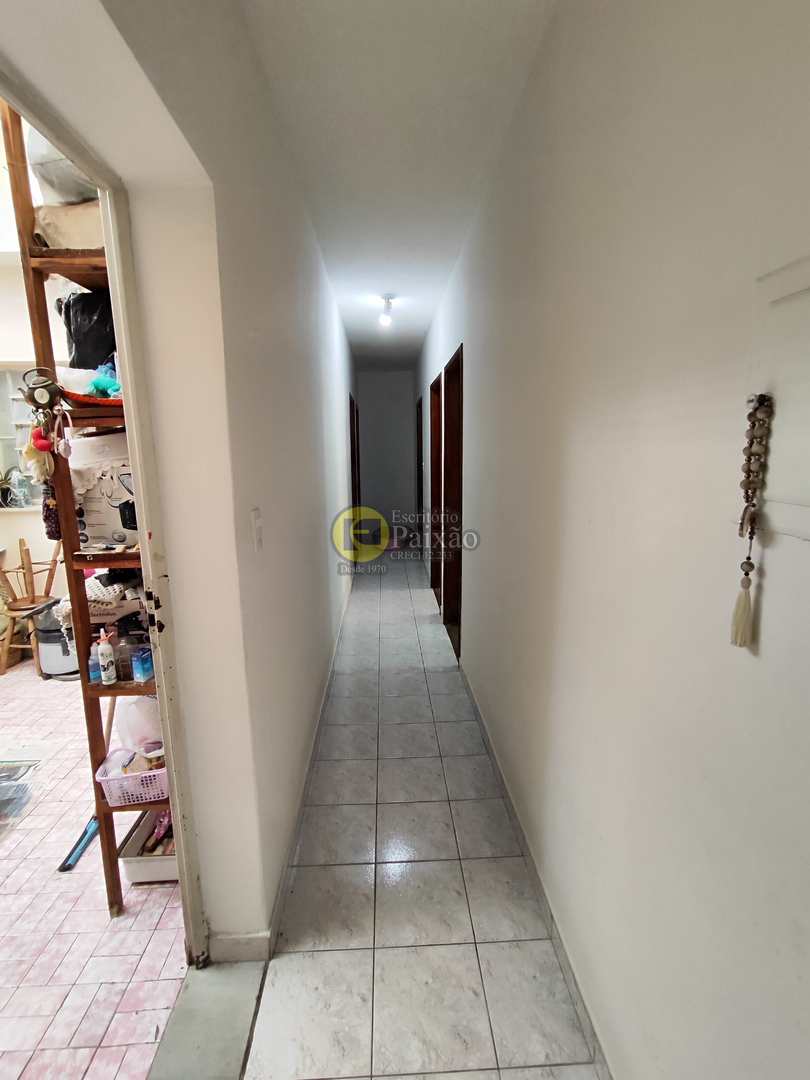 Casa à venda com 3 quartos, 300m² - Foto 8