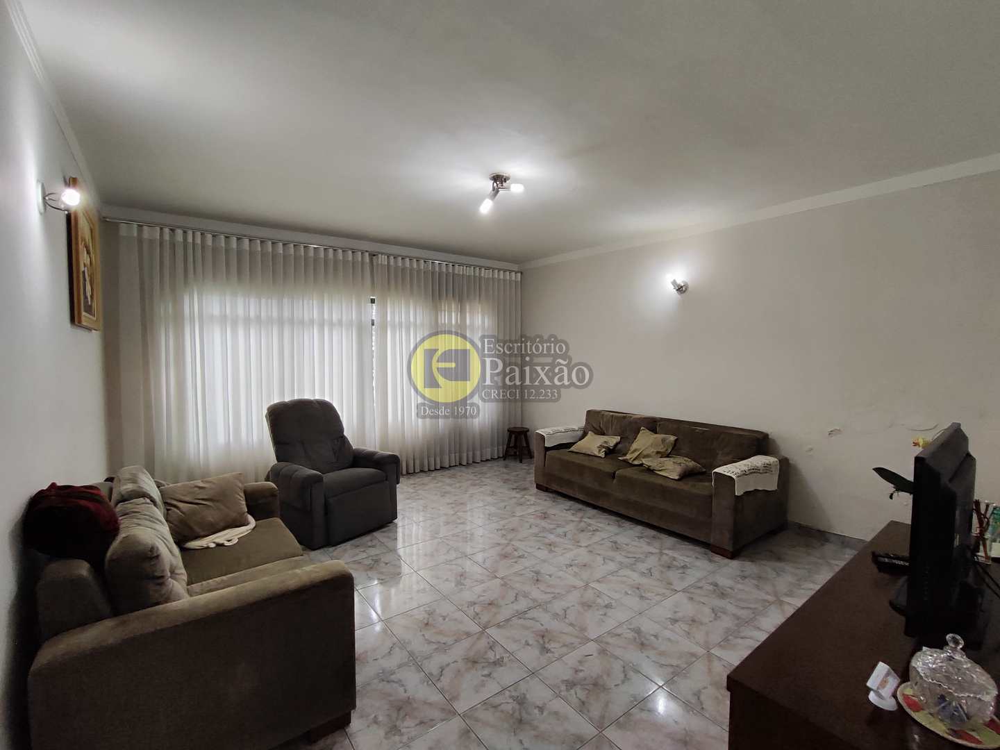 Casa à venda com 3 quartos, 300m² - Foto 4