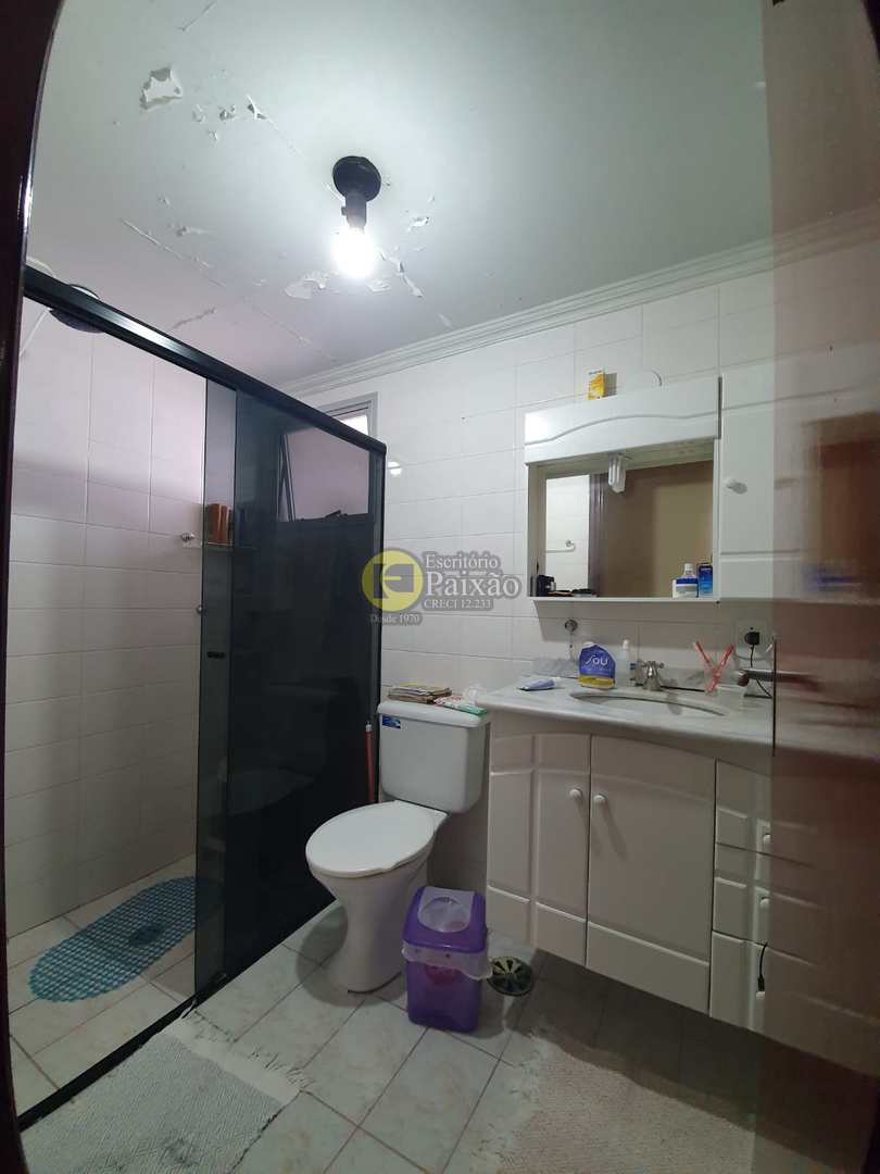 Apartamento à venda com 2 quartos, 72m² - Foto 12