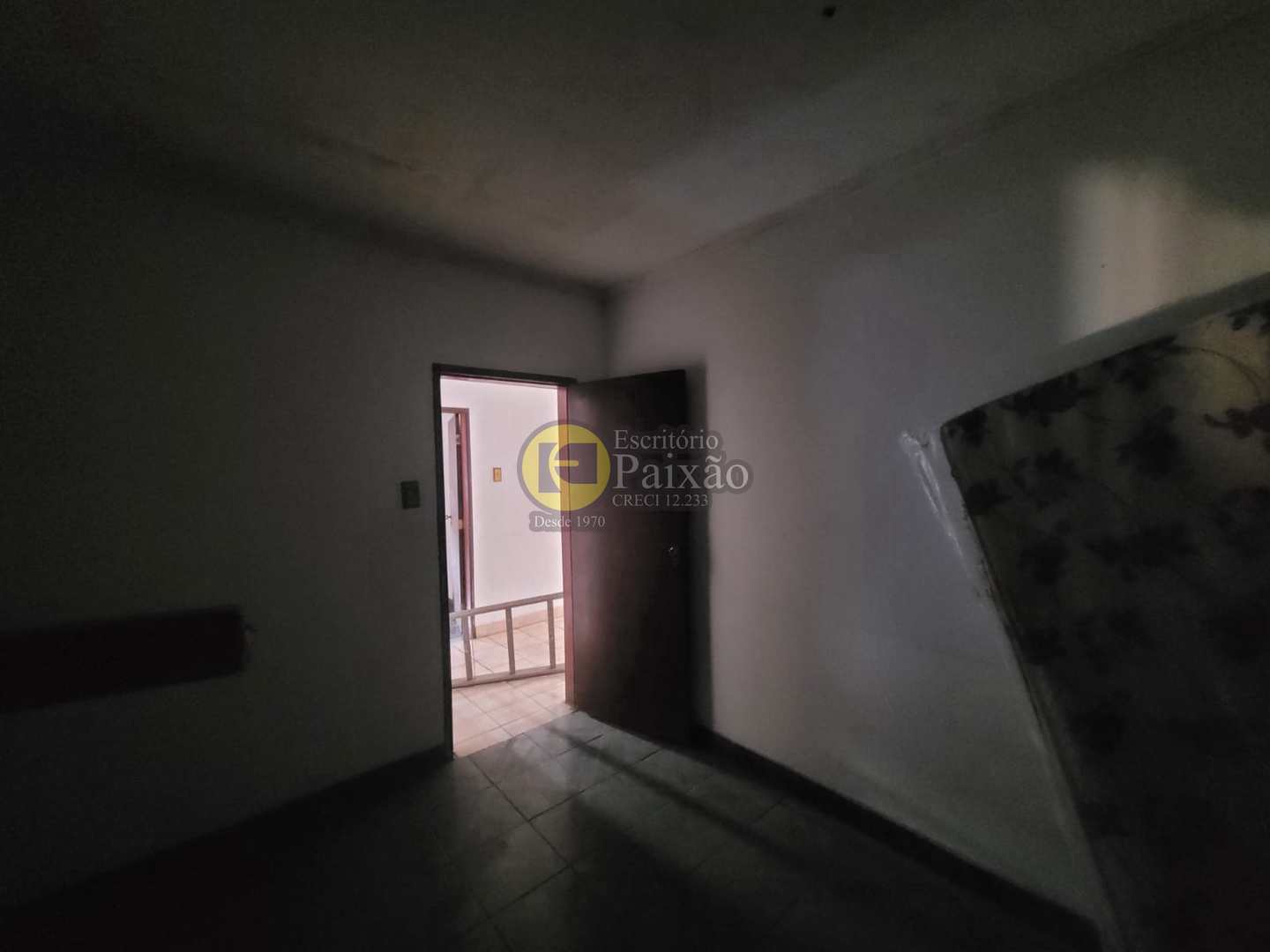 Casa para alugar com 3 quartos, 300m² - Foto 10